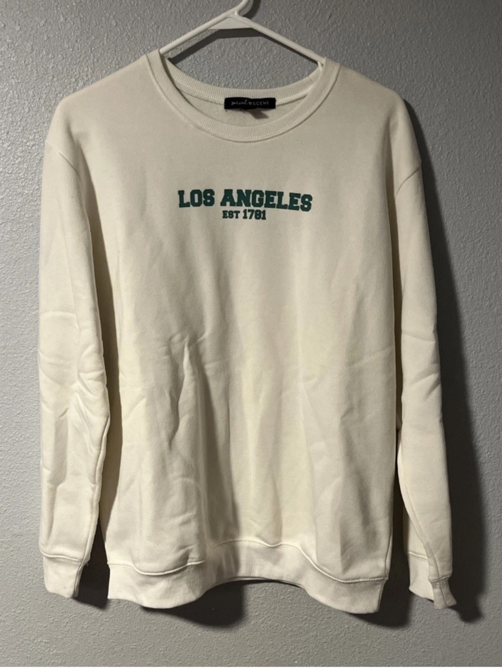 Social Scene Long Sleeve Los Angeles California Spirit Sweatshirt Cream Size M